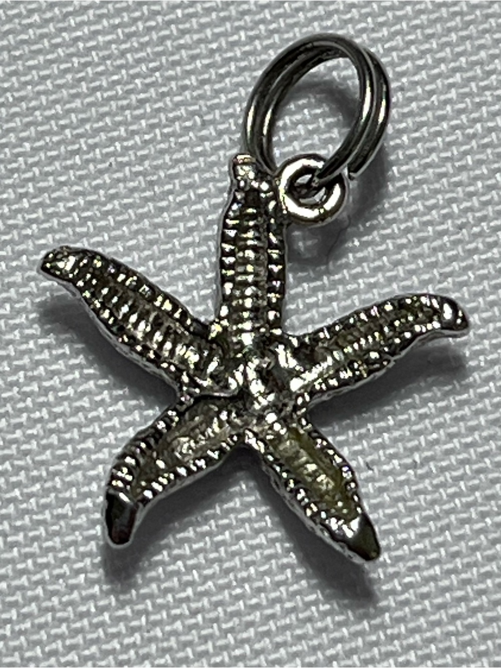 Vintage Silver Starfish Charm Pendant
Use on charm bracelet or necklace